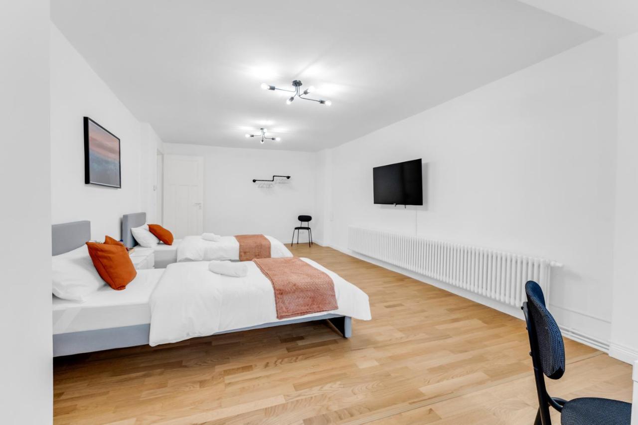 Appartamento 2 Apartments,4 Betten,zentral Am Sbahnhof Koepenick,vollmoebliert Berlino