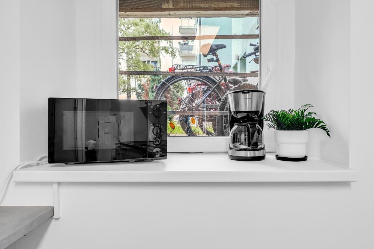 2 Apartments,4 Betten,zentral Am Sbahnhof Koepenick,vollmoebliert Appartamento *