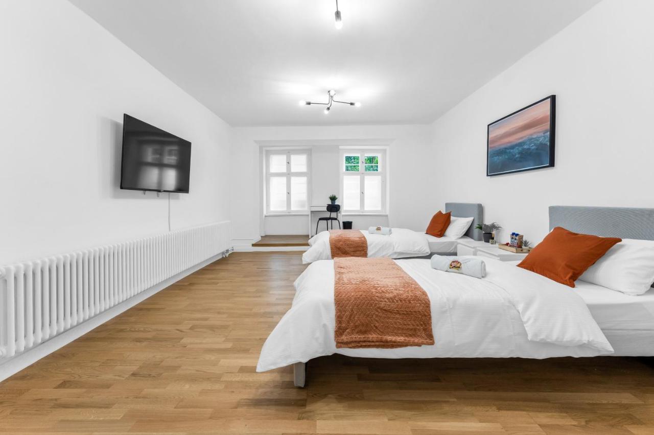 Appartamento 2 Apartments,4 Betten,zentral Am Sbahnhof Koepenick,vollmoebliert Berlino